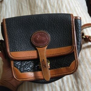 Classic Dooney & Bourke Leather Cross Body Bag